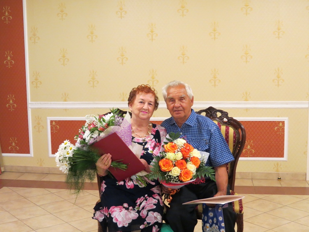 В Виноградовском районе чествовали пару, отпраздновавшую изумрудную свадьбу